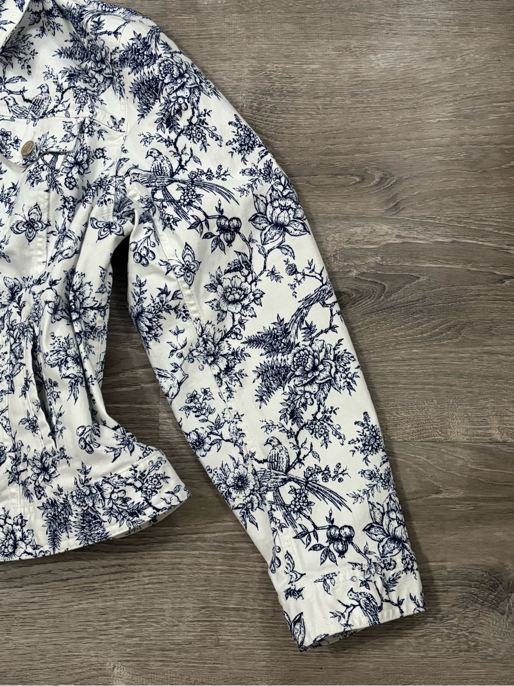 Talbots Plus 2X White and Navy Classic Stretch Denim Jacket Bird Toile - Picture 7 of 13